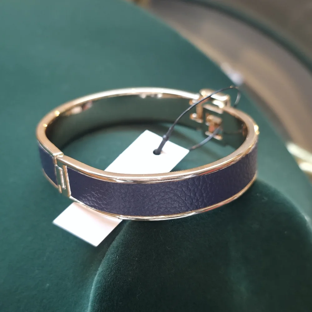 Chicos Blue Click Bangle - Picture 2 of 5
